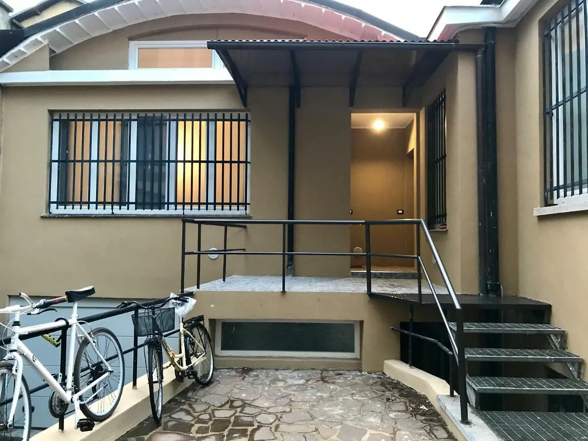 Humanitas Apartment ميلان